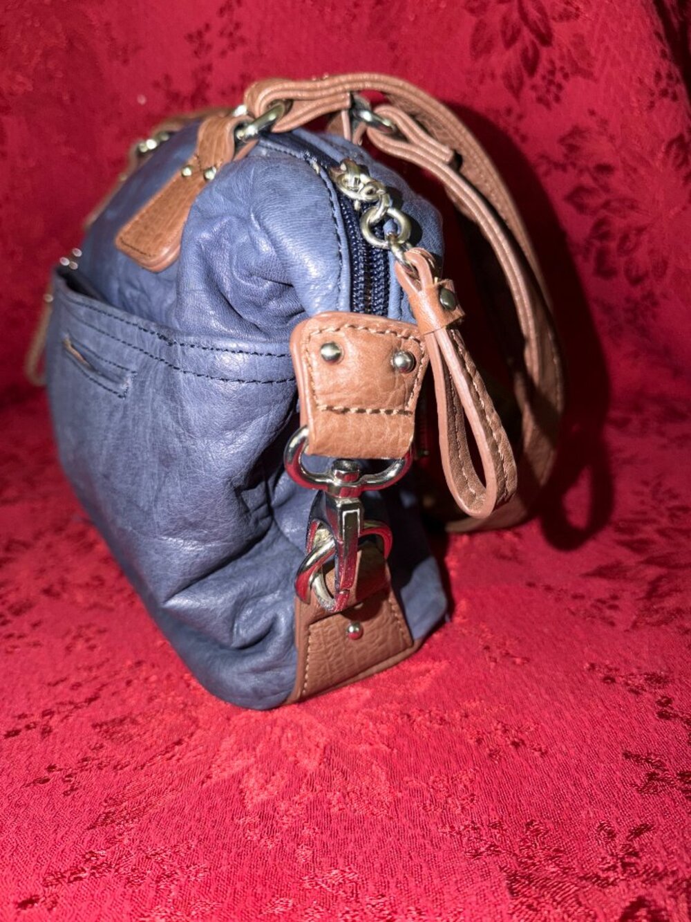 Stone Mountain Leather Navy Blue w/Brown Handles Long Beach Satchel - Picture 5 of 11